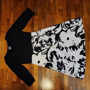 ⭐️VKY & CO White and Black Empire Waist Floral Dress